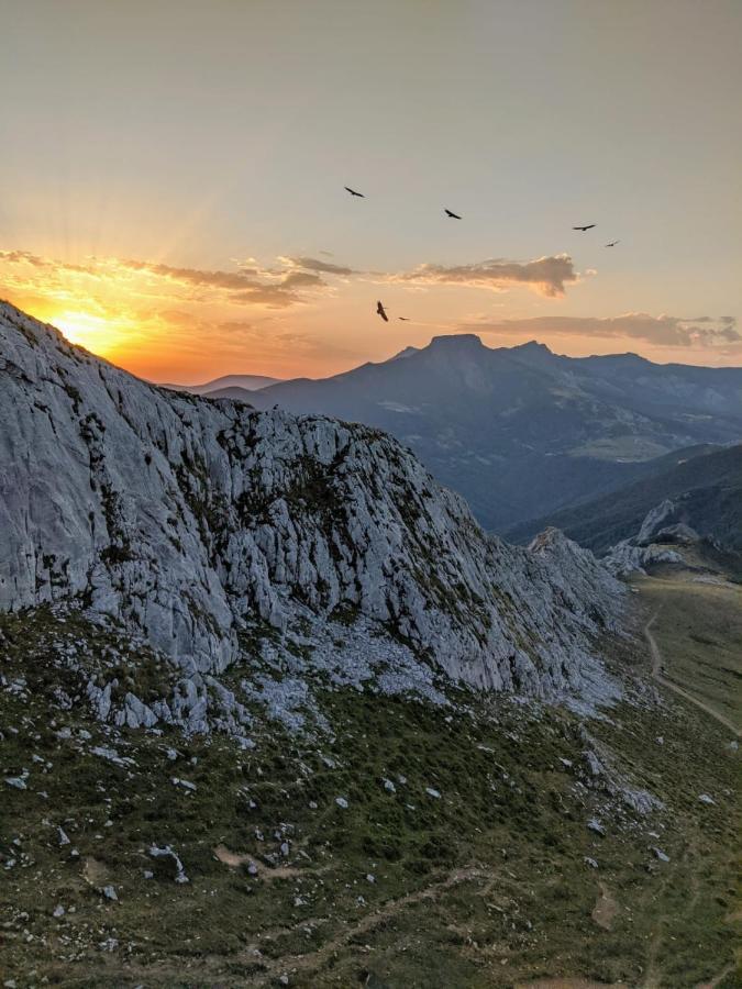 Apartamento Olmares Picos De Europa - 4 Personas Lomeña Екстериор снимка